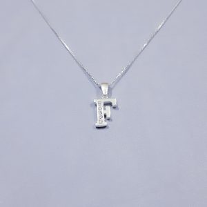 Colier cu litera F